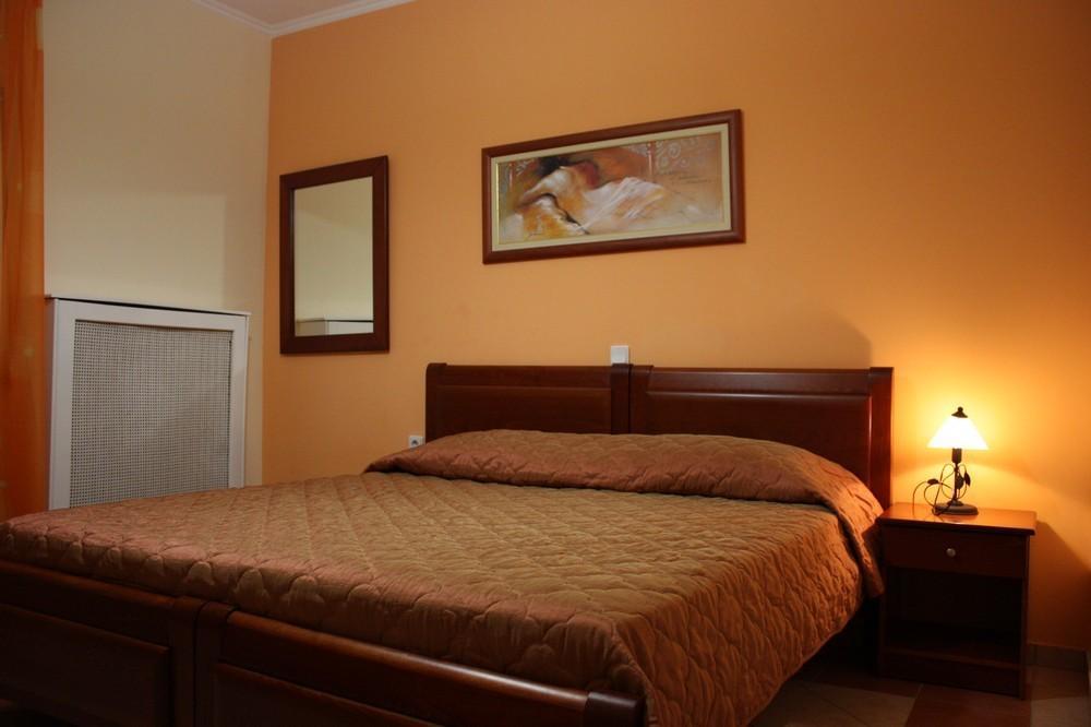 Guesthouse Liogerma Káto Loutrákion Zimmer foto