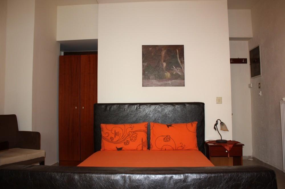 Guesthouse Liogerma Káto Loutrákion Zimmer foto