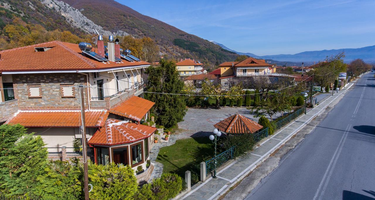 Guesthouse Liogerma Káto Loutrákion Exterior foto